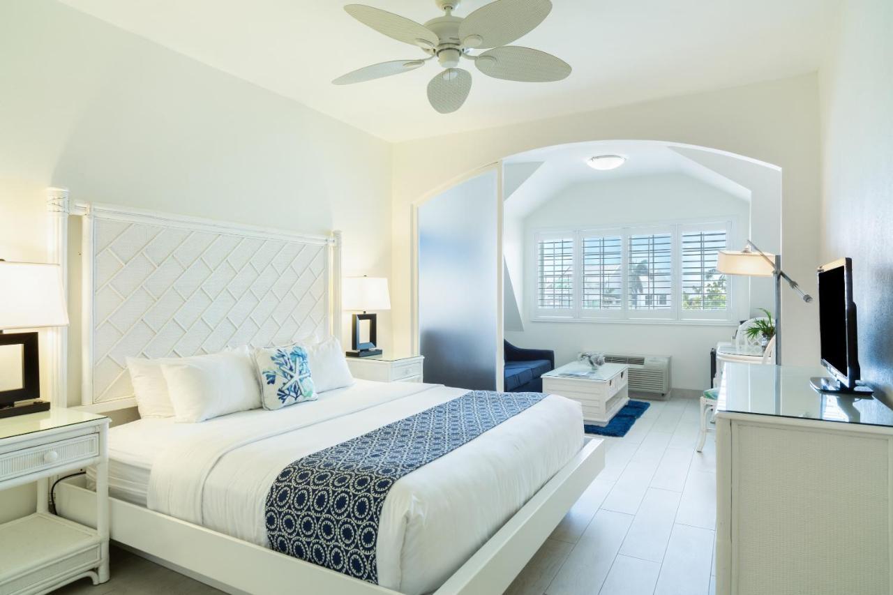 Ports Of Call Resort Grace Bay Buitenkant foto