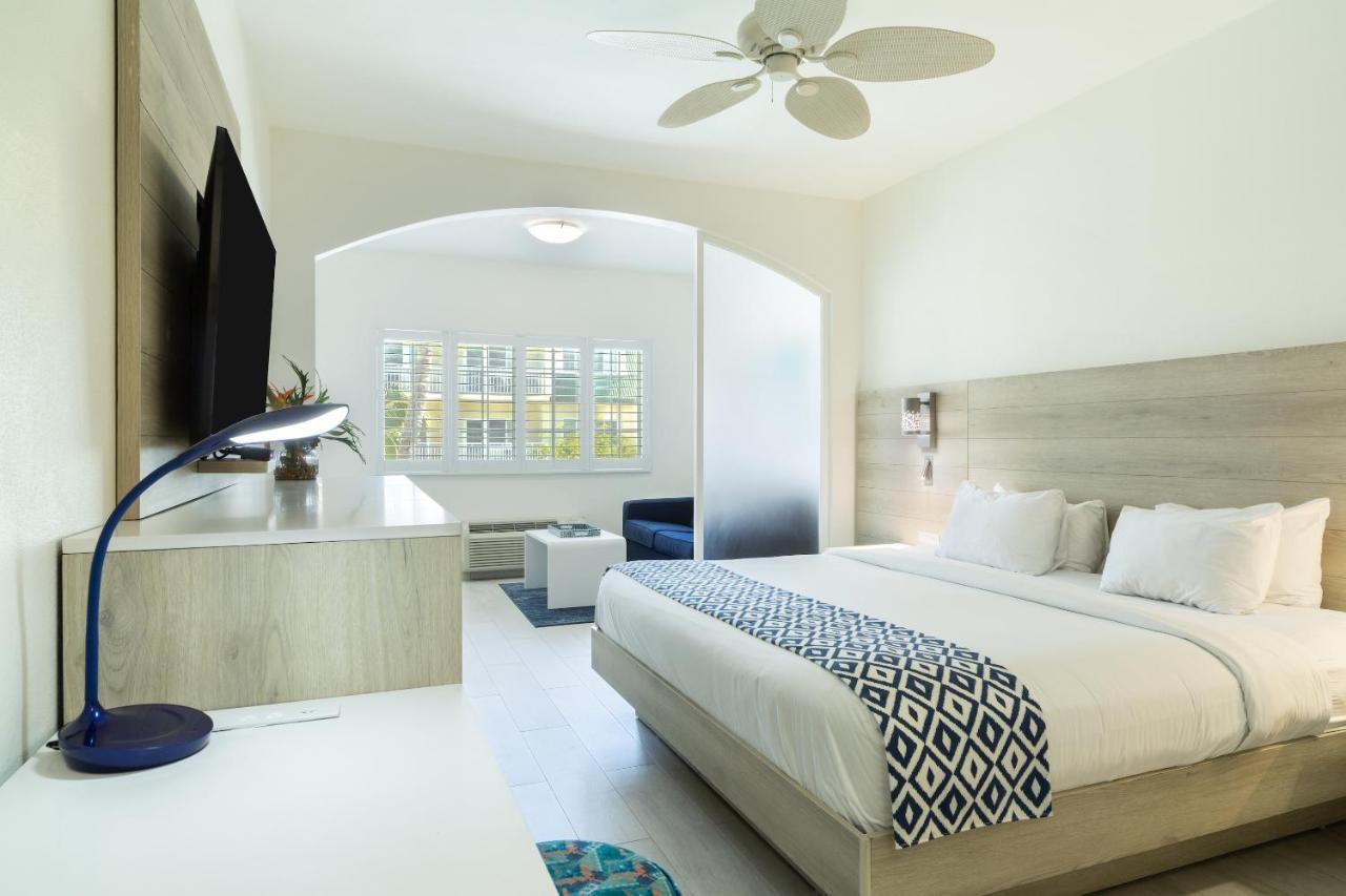 Ports Of Call Resort Grace Bay Buitenkant foto