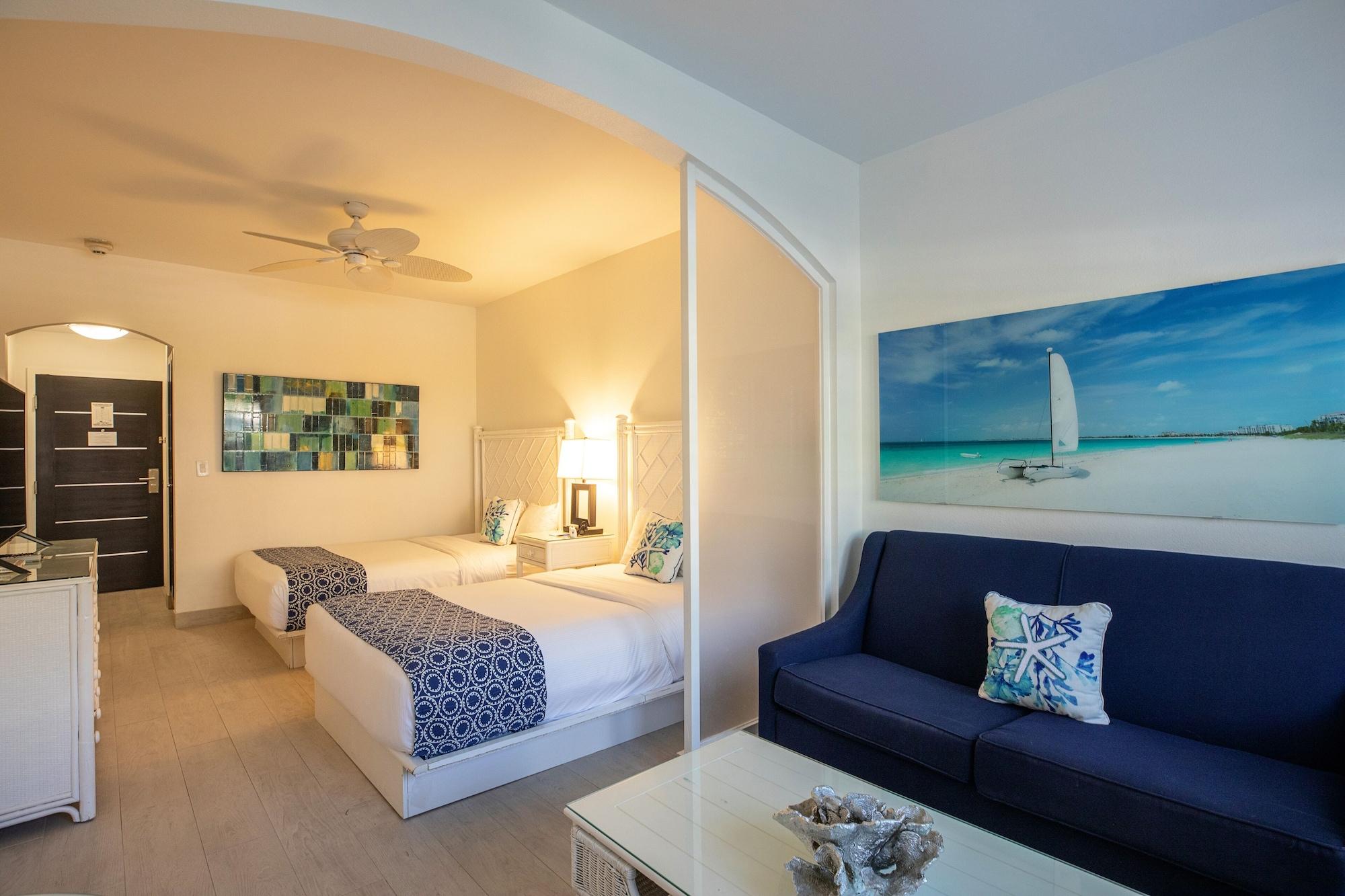 Ports Of Call Resort Grace Bay Buitenkant foto